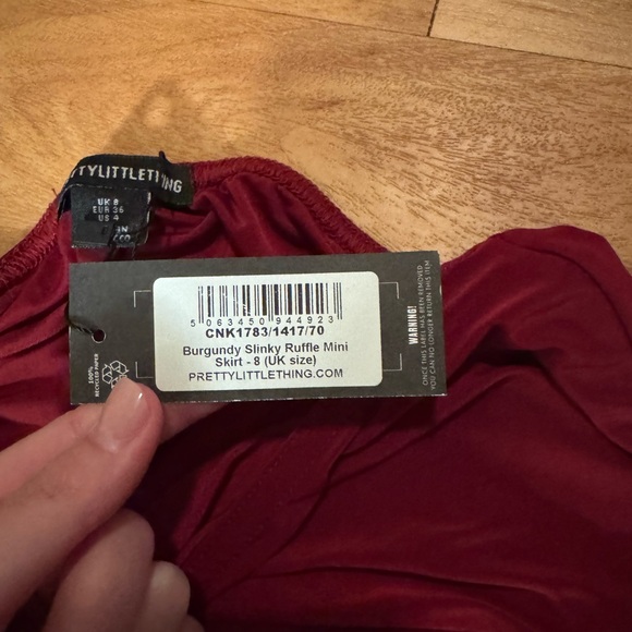 pretty little thing | burgundy slinky ruffle mini skirt - Picture 4 of 4